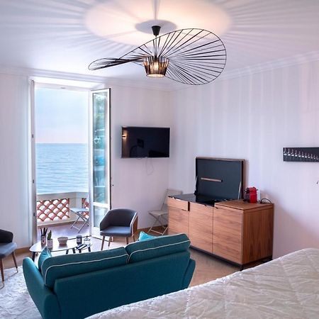 " Nid D'Amour " Evasion De Reve - Pieds Dans L'Eau Face A La Mer Cannes Luaran gambar